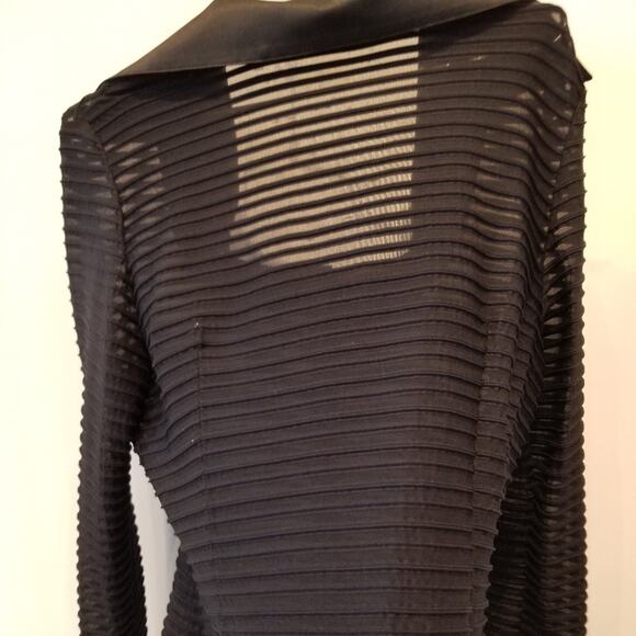 Formal Sheer Black Stretch Button Top Wide Lapels Holiday Party Cruise Plus Sz1X - Picture 9 of 12